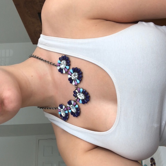 4 necklaces for the price on 1! - Picture 7 of 8